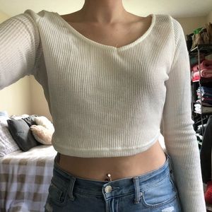 White long sleeve crop top